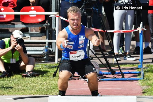 Niko Kappel stößt (noch inoffiziellen) Weltrekord